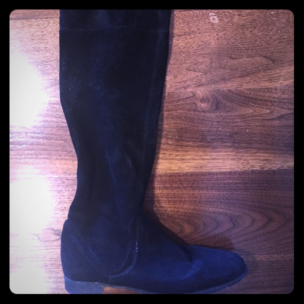 PRICE DROP! black suede over the knee boots!